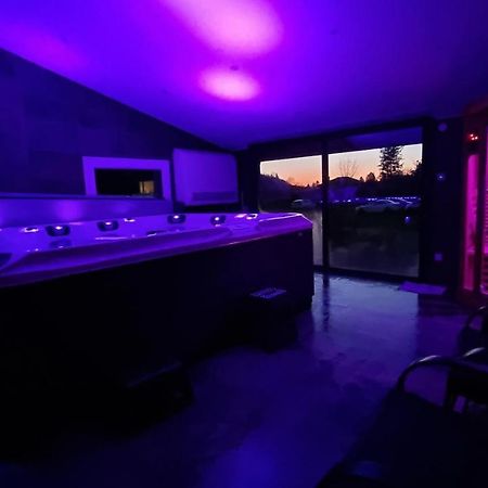 Gites De La Croisee Des Chemins - Piscine Chauffee - Spa, Hammam Et Sauna Izeaux Экстерьер фото